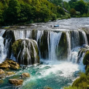 Štrbački buk na rijeci Uni